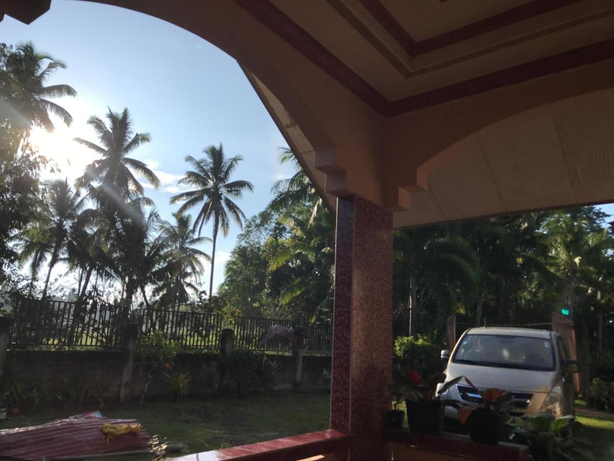 Khloe Serenity Guest House Batuan Exterior foto