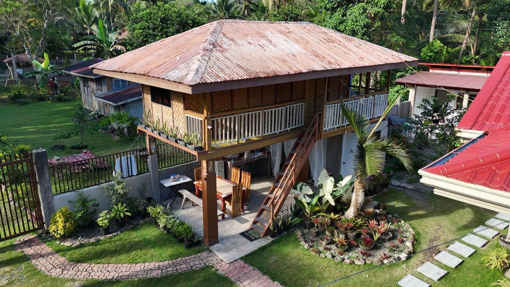 Khloe Serenity Guest House Batuan Exterior foto
